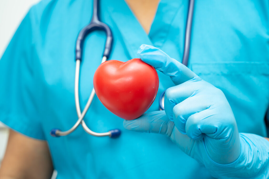 Prevenire le Malattie Cardiovascolari nella Terza Età: Consigli per un Cuore Sano